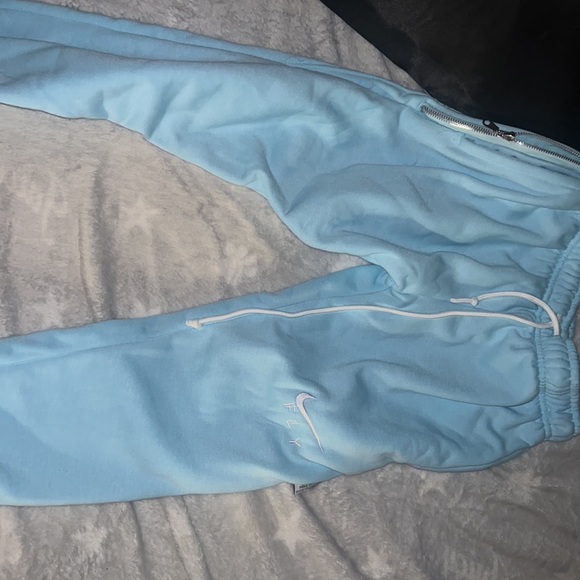 BRAND NEW NIKE JOGGER SWEAT PANTS BABY BLUE / UNISEX - Picture 6 of 9